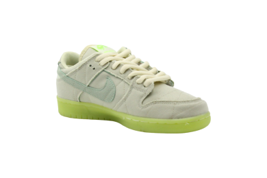 Nike SB Dunk Low "Mummy"