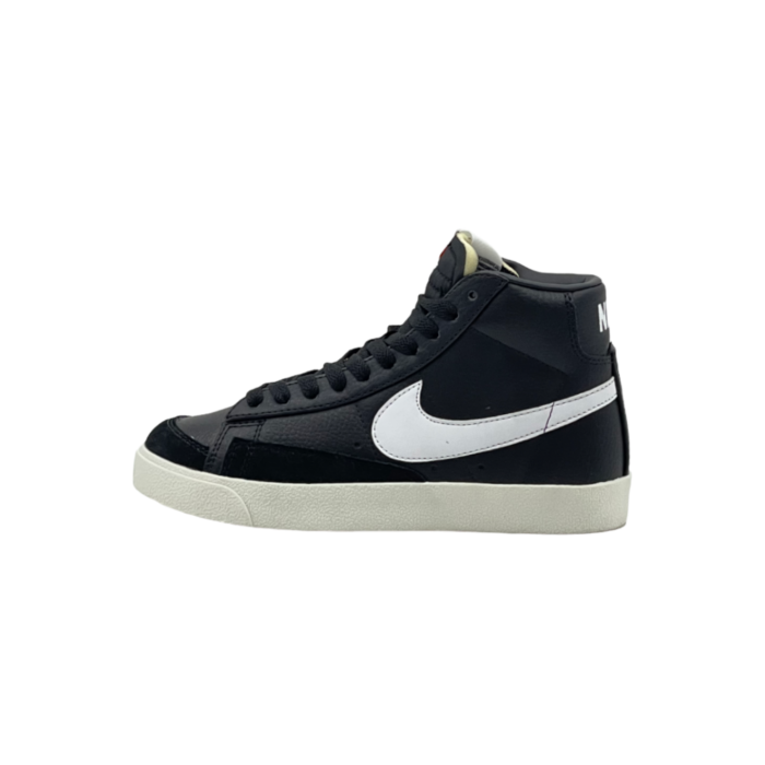 Nike blazer black