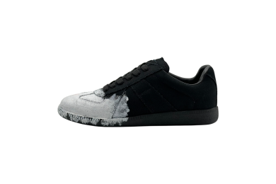 MAISON MARGIELA Replica paint splatter 'Total black/White paint'