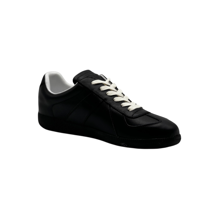 MAISON MARGIELA Replica 'Black'