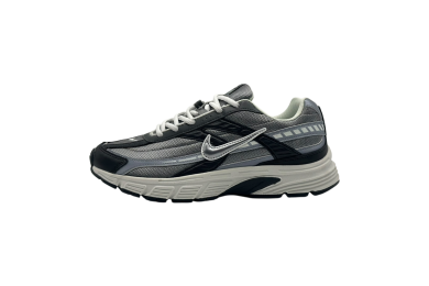 Nike Initiator black and silver