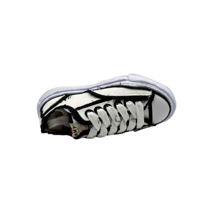 Maison Mihara Yasuhiro Peterson  Low 'White Overhanging'