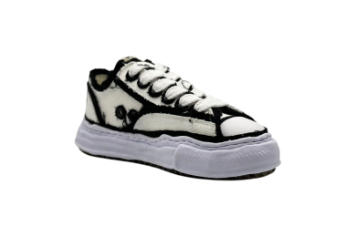 Maison Mihara Yasuhiro Peterson  Low 'White Overhanging' 