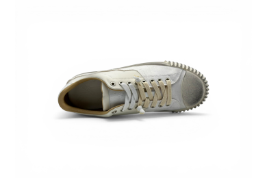 Maison Margiela New Evolution white/milk