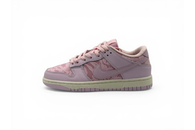 NIKE DUNK LOW Regal Pink