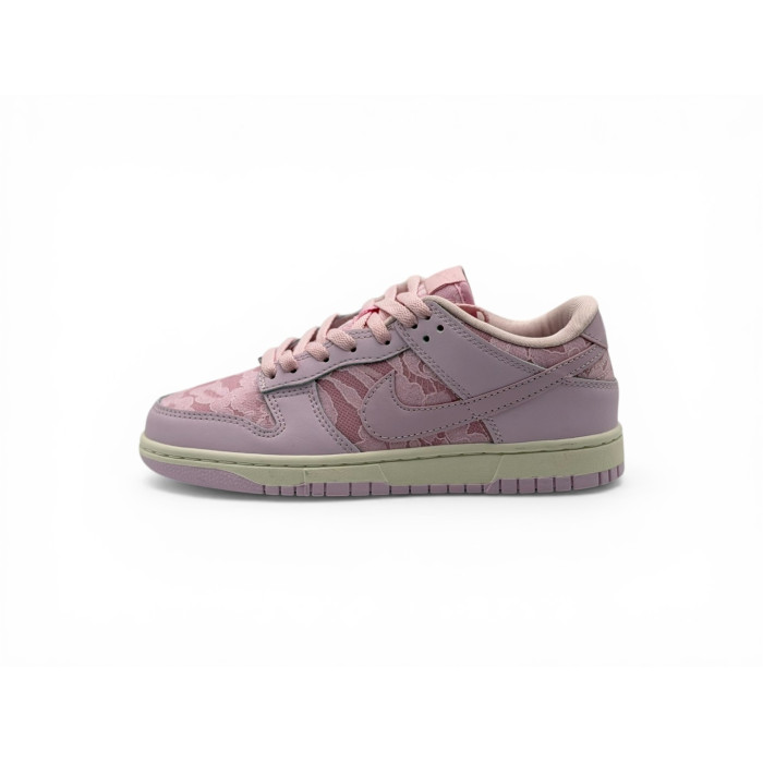 NIKE DUNK LOW Regal Pink