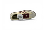 samba og 'Wonder White / Maroon'