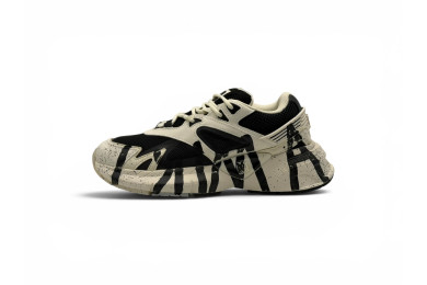 AMIRI MA Runner black milk
