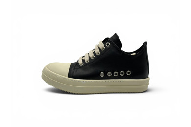 RICK OWENS SS26 TEMPLE EXTREME LOW SNEAKS IN BLACK/MILK