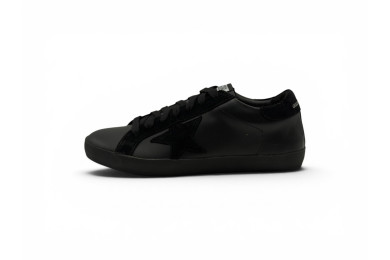 Golden Goose Super-Star 'Triple Black'