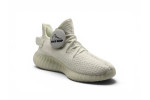 Yeezy 350 v2 'White'