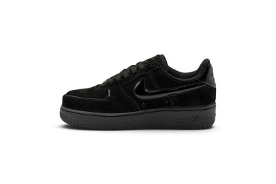Nike Air Force 1 Low 'Black Cat'