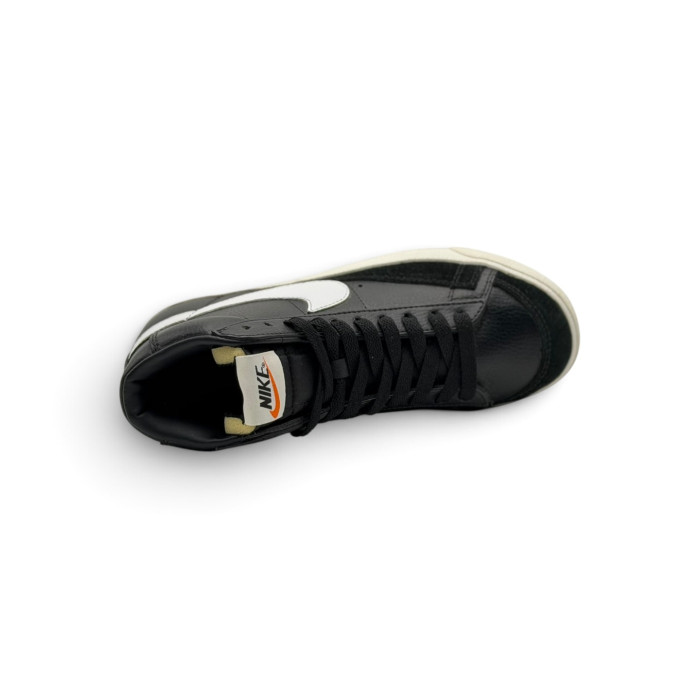 Nike blazer black